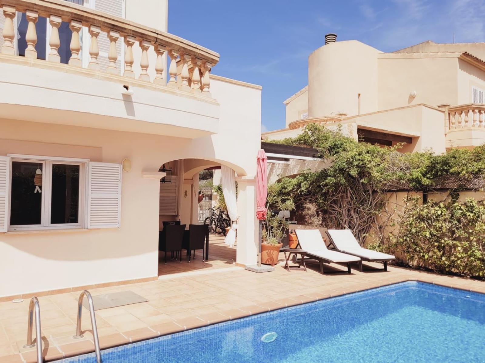 Ferienhaus Casa Yelmo Cala Mandia  エクステリア 写真